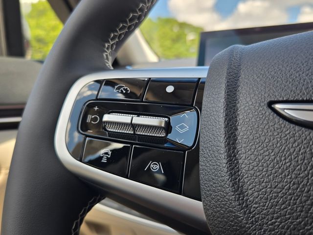 2027 Genesis Gv70