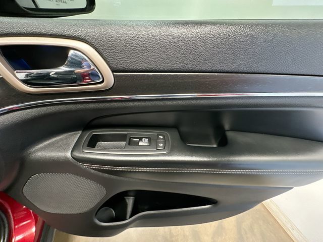 2015 Jeep Grand Cherokee Limited Red at Auto Express Mitsubishi