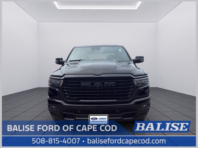 Diamond Black Crystal Pearlcoat 2025 RAM 1500 Laramie Crew Cab 4WD Pickup Truck Four-Wheel Drive 8-Speed Automatic