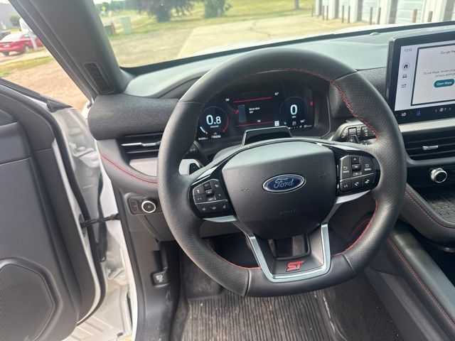 2025 Star White Metallic Tri-Coat Ford Explorer ST 4X4 SUV