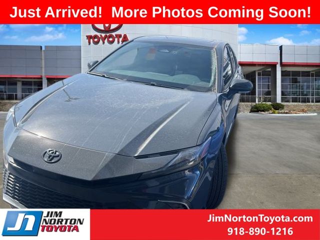 Used 2025 Toyota Camry SE with VIN 4T1DAACK6SU533298 for sale in Tulsa, OK