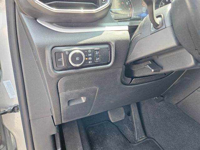 2023 Ford Explorer XLT photo