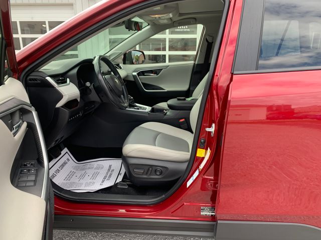 Used 2020 Toyota RAV4 SUV