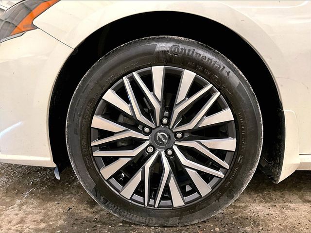 2023 Nissan Altima 2.5 SV White at John Sisson Motors