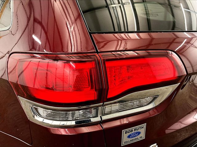 2020 Jeep Grand Cherokee Laredo Red at South Hills CDJR