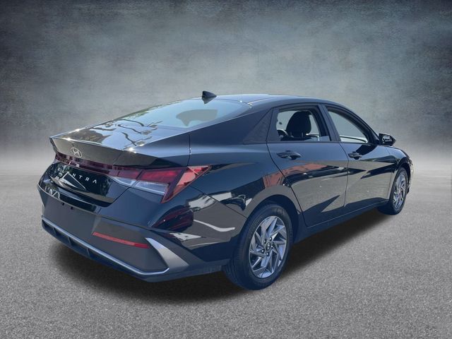 2024 Hyundai Elantra SEL 6