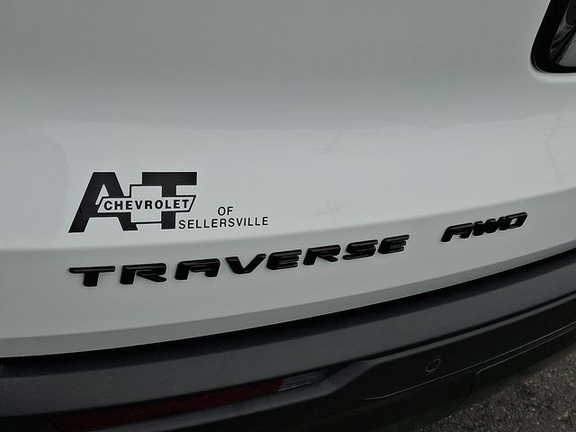 used 2025 Chevrolet Traverse car, priced at $40,550