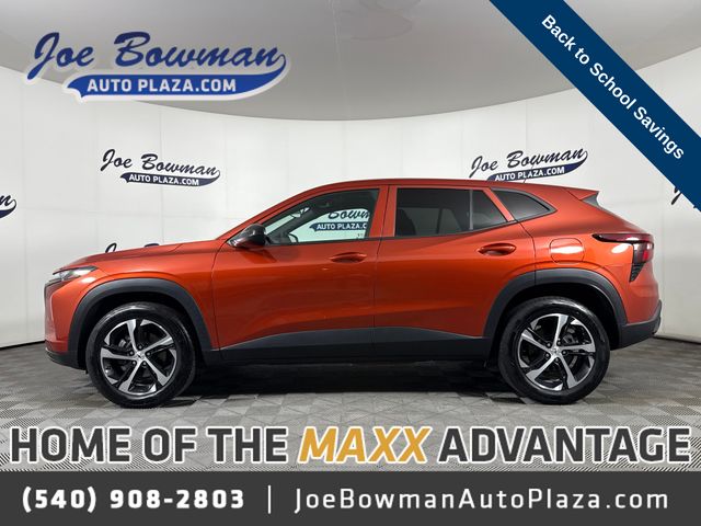  2024 Chevrolet Trax RS with 1RS FWD   