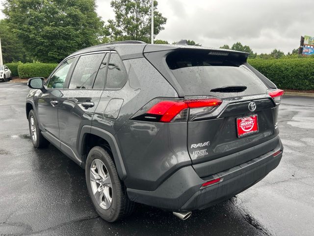 2023 Toyota RAV4 XLE - Photo 11