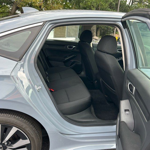 Used 2023 Gray Honda EX image 5
