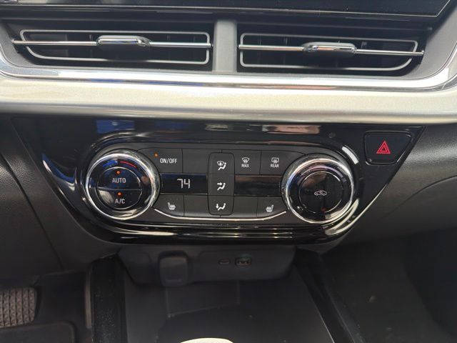 Used 2025 Chevrolet Trax SUV