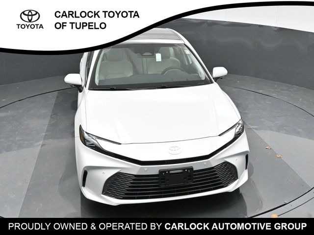 2025 Toyota Camry XLE 32