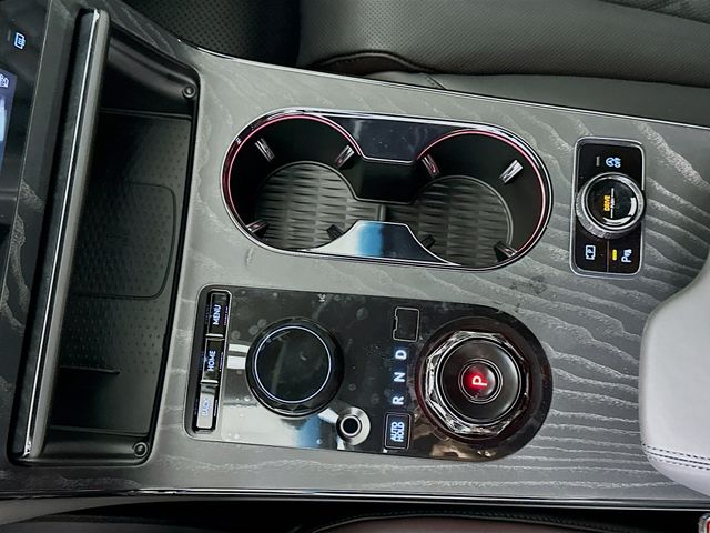 Thumbnail: 2026 Genesis GV80 - 15