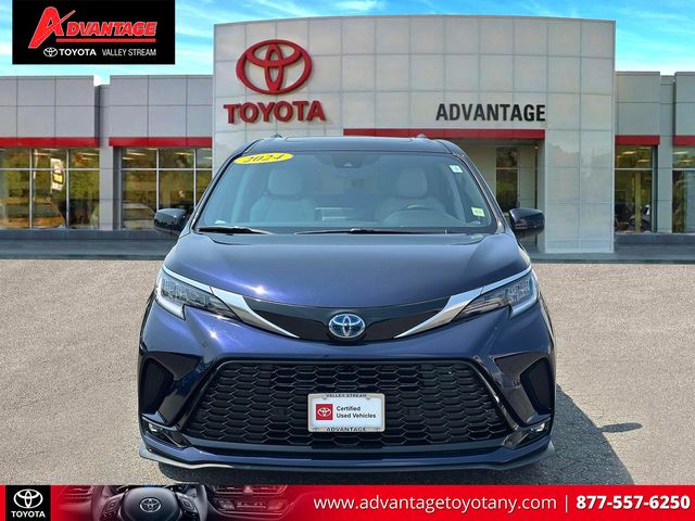 Used 2024 Toyota Sienna Van