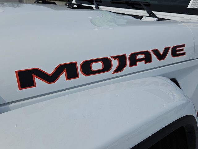 New 2026 White/off-white Jeep Mojave image 28