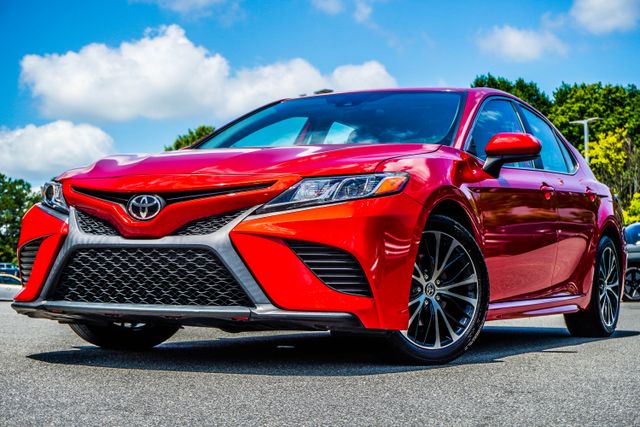 Supersonic Red 2020 Toyota Camry Sedan Front-Wheel Drive 8-Speed Automatic