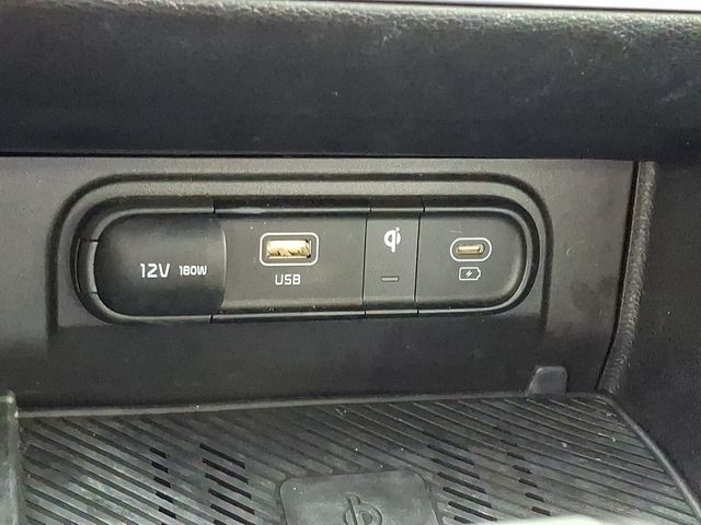 Used 2025 Kia Sportage SUV
