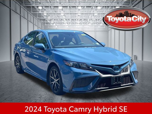 2024 Toyota Camry Hybrid SE FWD