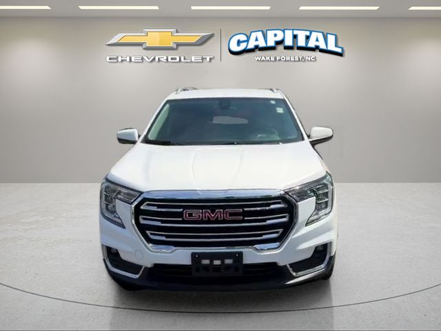 Used 2024 White GMC SLT image 9