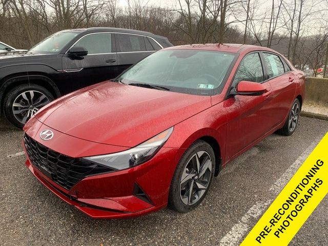2023 Hyundai Elantra SEL FWD