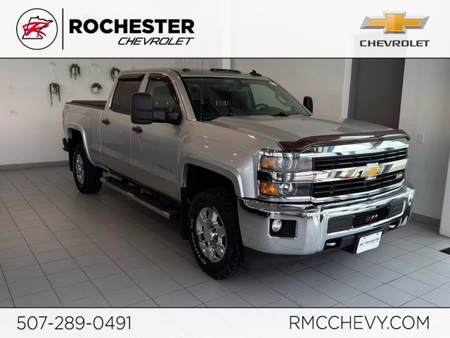 Silver Ice Metallic 2015 Chevrolet Silverado 3500HD Pickup Truck Four-Wheel Drive 6-Speed Automatic Overdrive