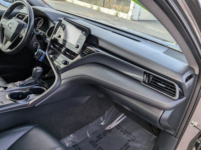 2024 Toyota Camry SE - Photo 6