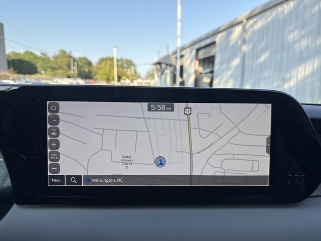 Used 2025 Silver Hyundai SEL Premium image 24