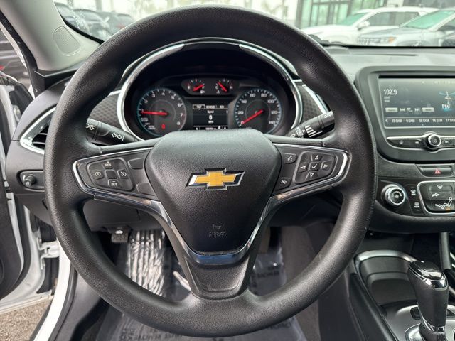 2018 Chevrolet Malibu LT 14