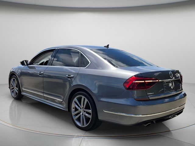 2017 Volkswagen Passat - $13,622