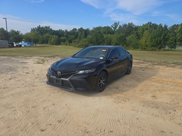 Used 2022 Midnight Black Metallic Toyota SE image 8