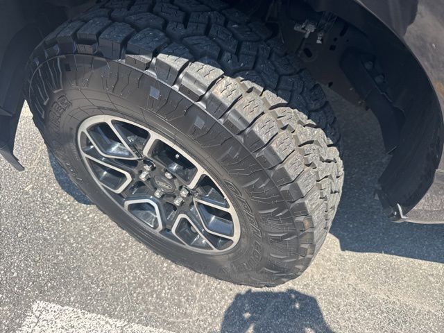 Used 2022 Black Ford XL image 2
