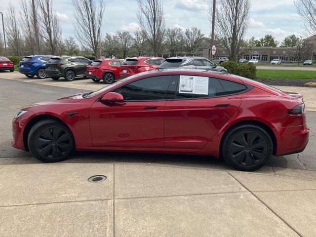 View vehicle photo 6