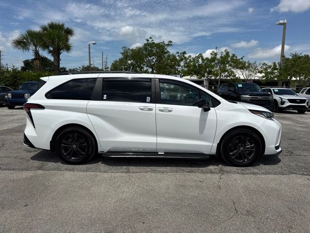 2025 Toyota Sienna - $51,988