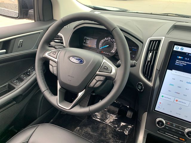 2024 Ford Edge  21