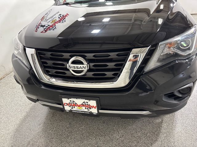 2018 Nissan Pathfinder S photo
