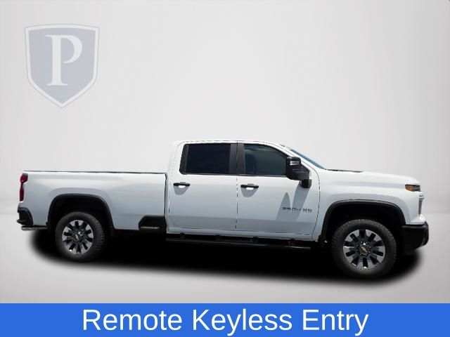 2024 Chevrolet Silverado 2500HD Custom 10