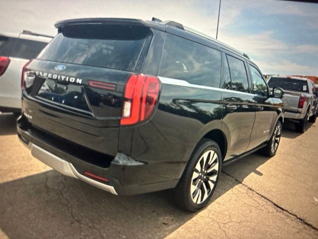 Used 2025 Ford Expedition Platinum with VIN 1FMJU1M86SEA36467 for sale in Kansas City