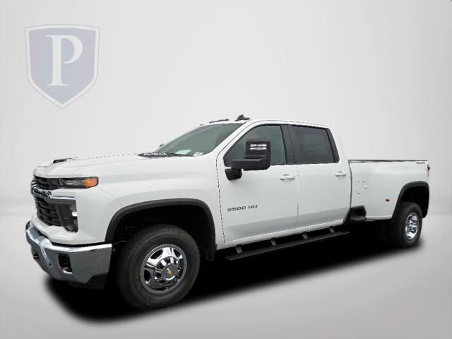 2024 Chevrolet Silverado 3500HD LT 2