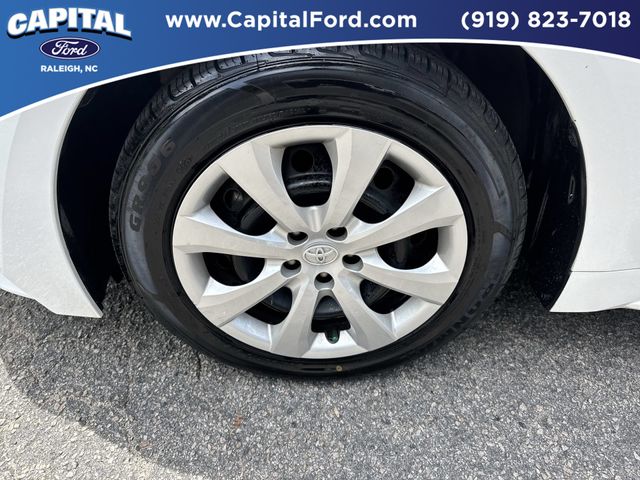 Certified Used 2024 Ice Toyota LE image 13