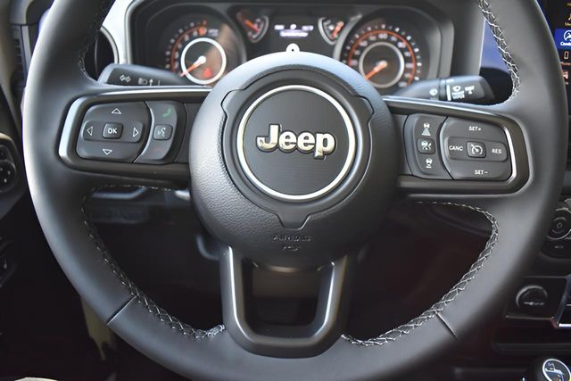 New Car 2025 Jeep Gladiator  Sport S For Sale Under $40,000 In Austin, Texas