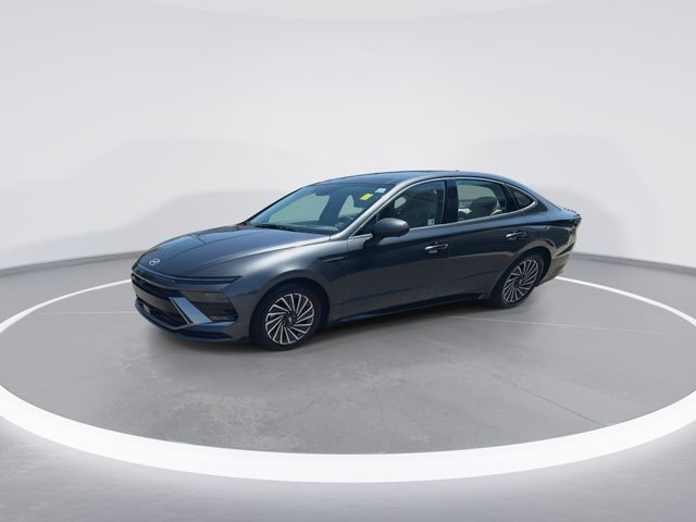 Used 2024 Gray Hyundai Limited image 4