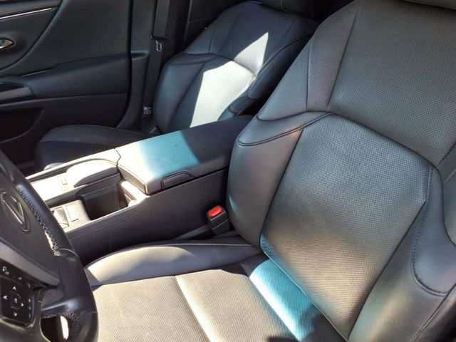 Used 2021 Lexus ES Sedan