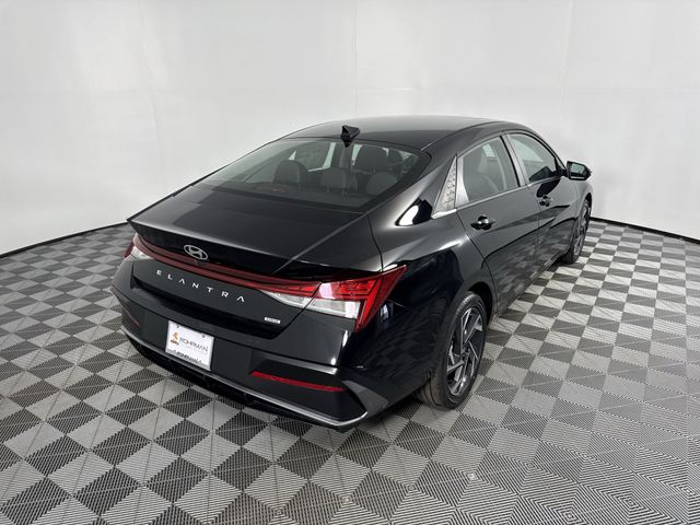 New 2025 Hyundai Elantra Hybrid For Sale in Indianapolis, IN