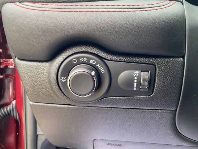 2026 Dodge Durango GT HEMI V8 - Octane Red Pearlcoat exterior view 14