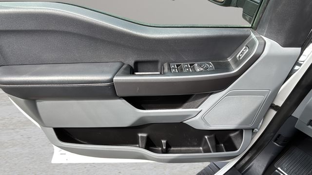 Used 2025 White Ford XLT image 17