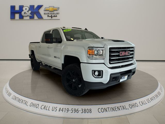 White 2019 GMC Sierra 2500HD Pickup Truck Four-Wheel Drive 6-Speed Automatic