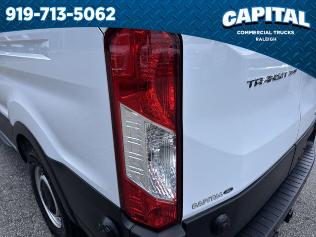 Used 2024 White Ford XL image 17