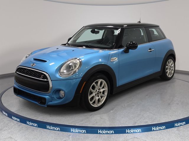 Electric Blue Metallic 2015 MINI Cooper Hatchback Front-Wheel Drive 6-Speed Manual