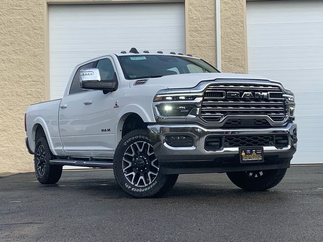 Bright White Clearcoat 2026 RAM 2500 Limited Crew Cab 4WD Pickup Truck Four-Wheel Drive 8-Speed Automatic