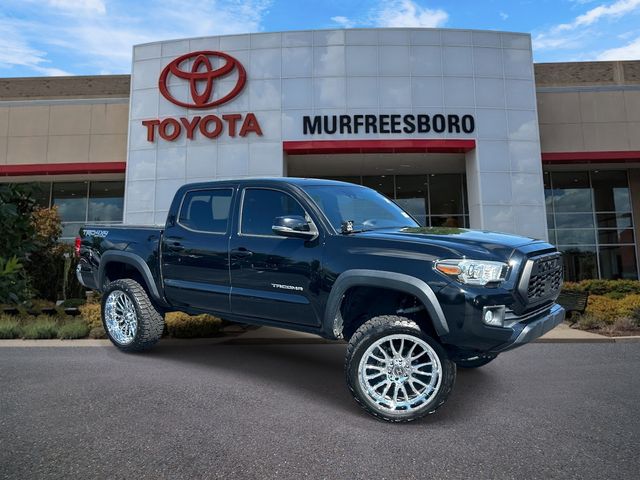 Midnight Black Metallic 2019 Toyota Tacoma Pickup Truck Four-Wheel Drive 6-Speed Automatic